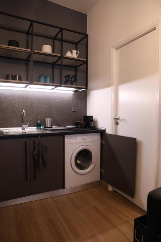 Super Stylish Apartments In The Heart Of Athens! 외부 사진