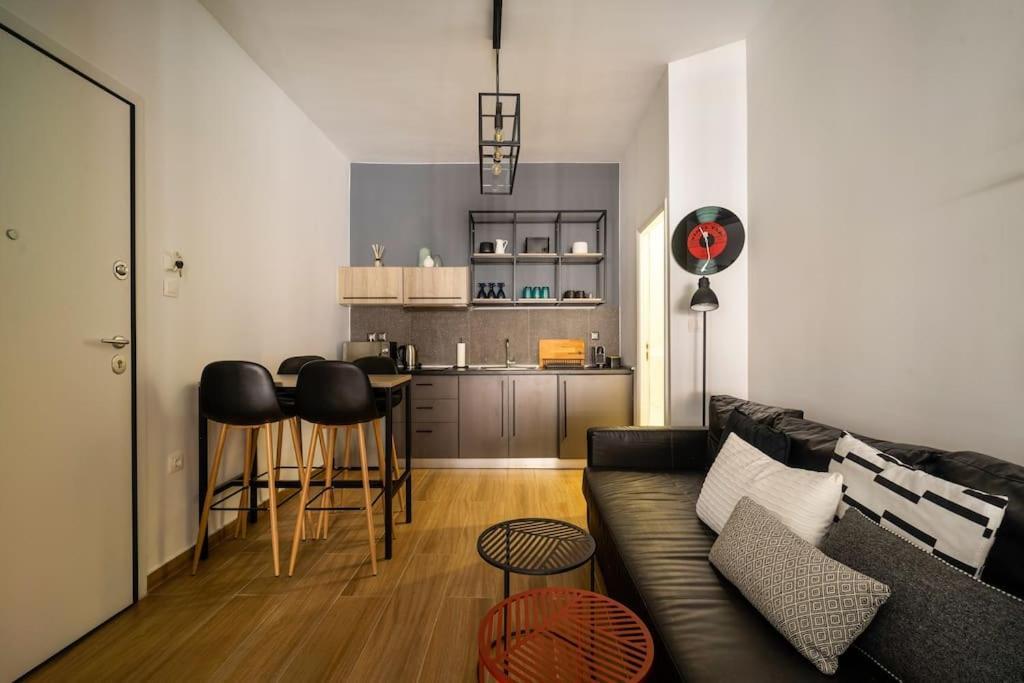 Super Stylish Apartments In The Heart Of Athens! 외부 사진